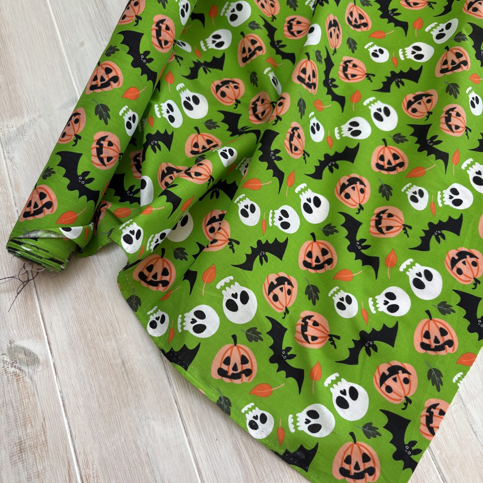 Pumpkins, Skulls & Bats, Oh My!- Polycotton - Image 4
